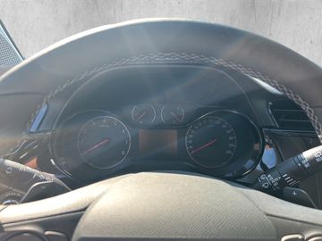 Opel Corsa 1.2 Direct Injection Turbo . TOUCHSC*LED*