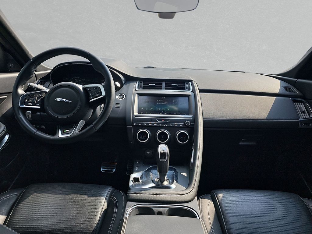 Jaguar E-Pace D180 R-Dynamic SE AHK ACC WINTER DAB