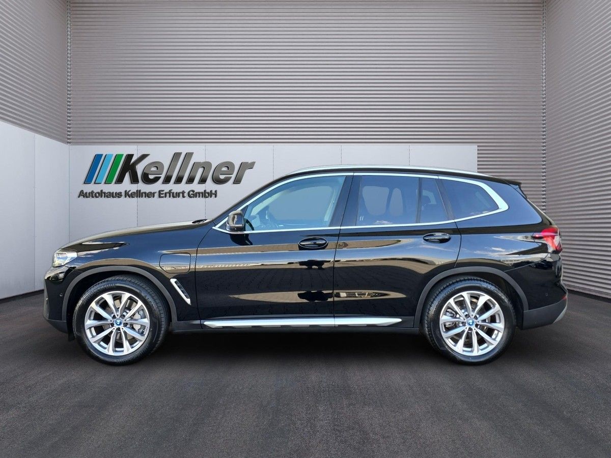 BMW X3  xDrive30e Aut.+Head-Up+Laser+HiFi+360°+19"+ foto 4