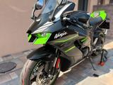 Kawasaki Ninja ZX10R - KAWASAKI ZX10R