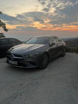 Mercedes-Benz CLA 220 DCT - - Autos in München: Sportwagen