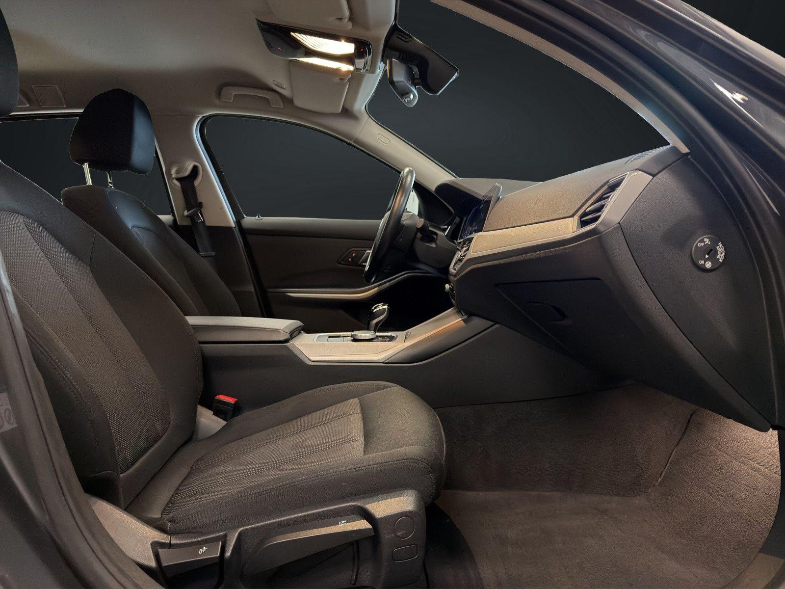 BMW 3 Series d xDrive Advantage, миниатюра 16