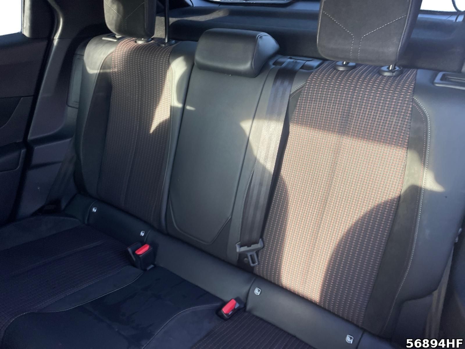 Fahrzeugabbildung DS Automobiles DS3 E-Tense Performance Line+