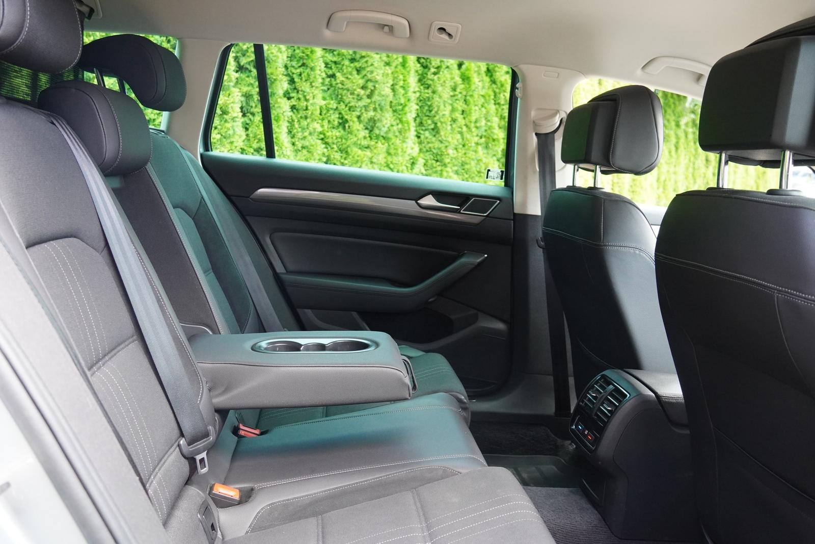Volkswagen Passat Variant 2.0TSI DSG Alltrack 4M LED AHK AC