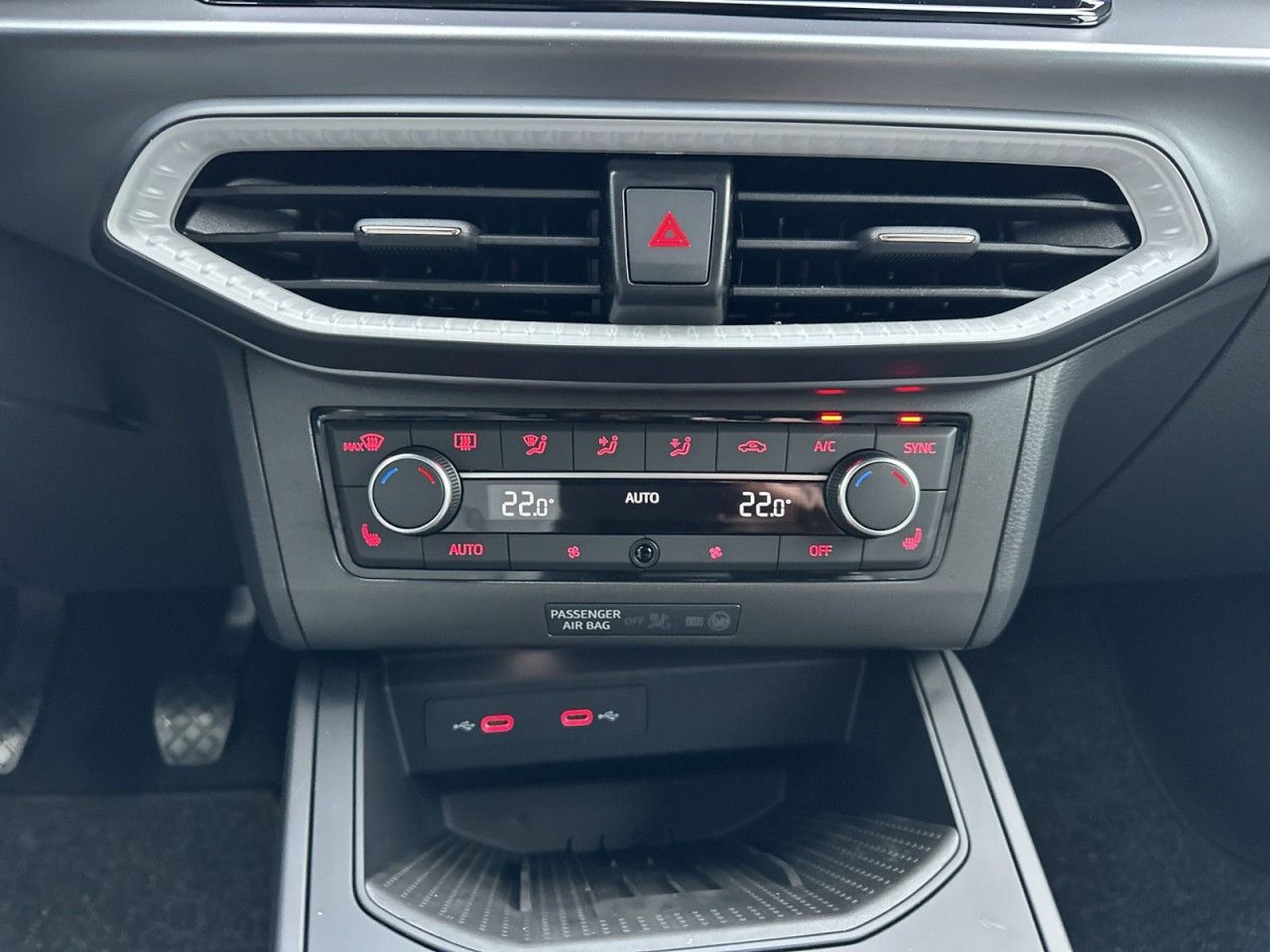 Fahrzeugabbildung SEAT Arona FR 1.0 TSI 116 PS 6-Gang