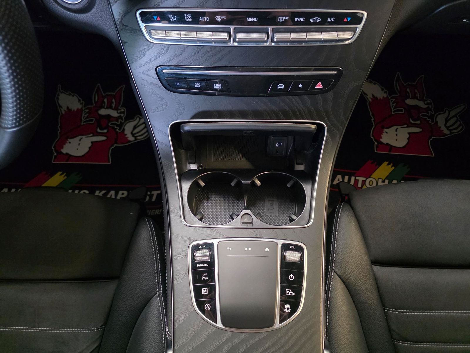 Fahrzeugabbildung Mercedes-Benz GLC 200 4M AMG/Night/Spur/Virtual/Ahk 155 kW ...