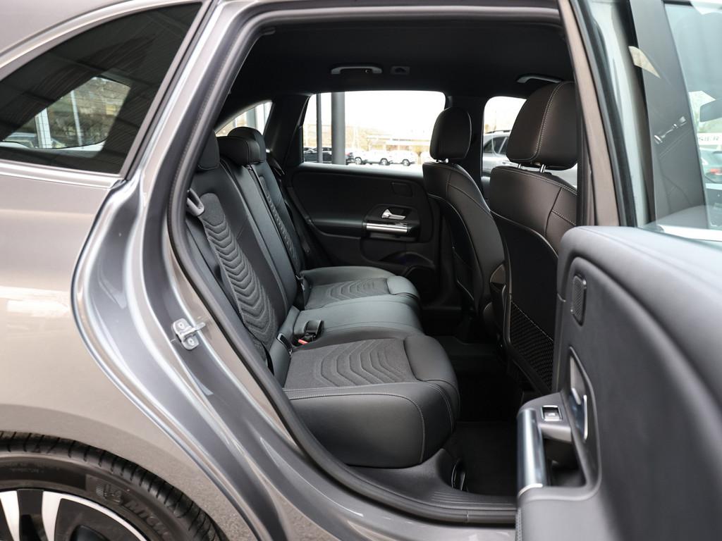 Mercedes-Benz B 180 Progressive Advanced Plus Distr. LED Navi