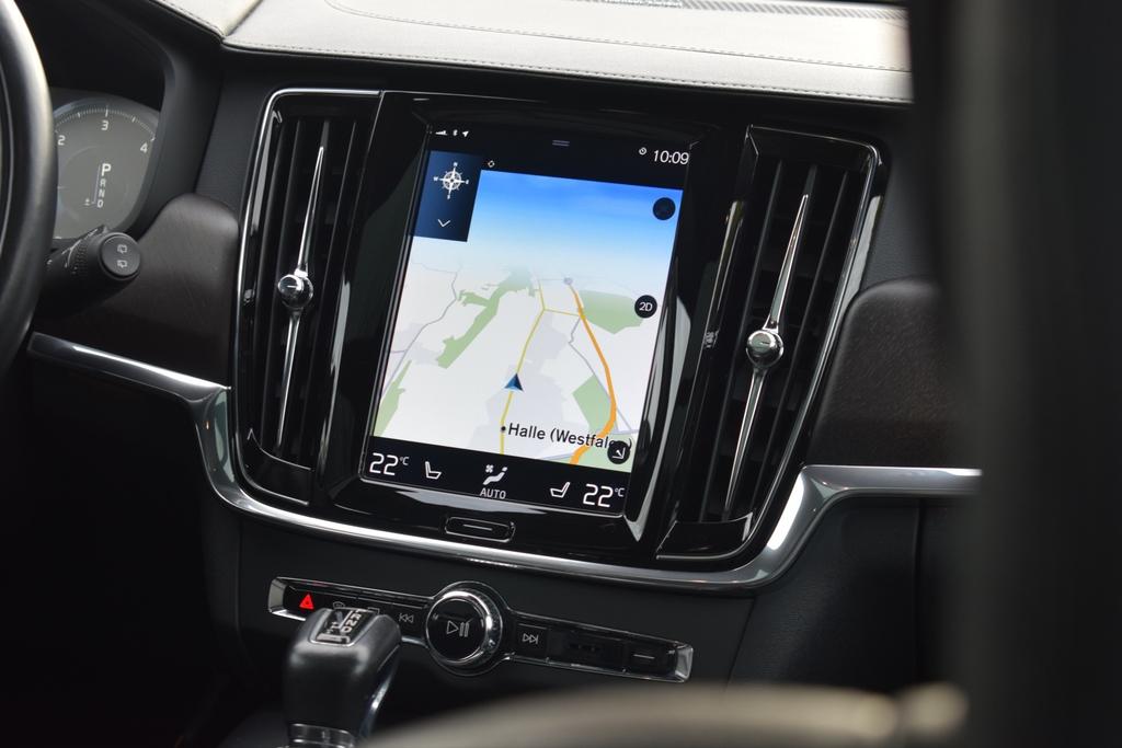 Volvo V90 Cross Country