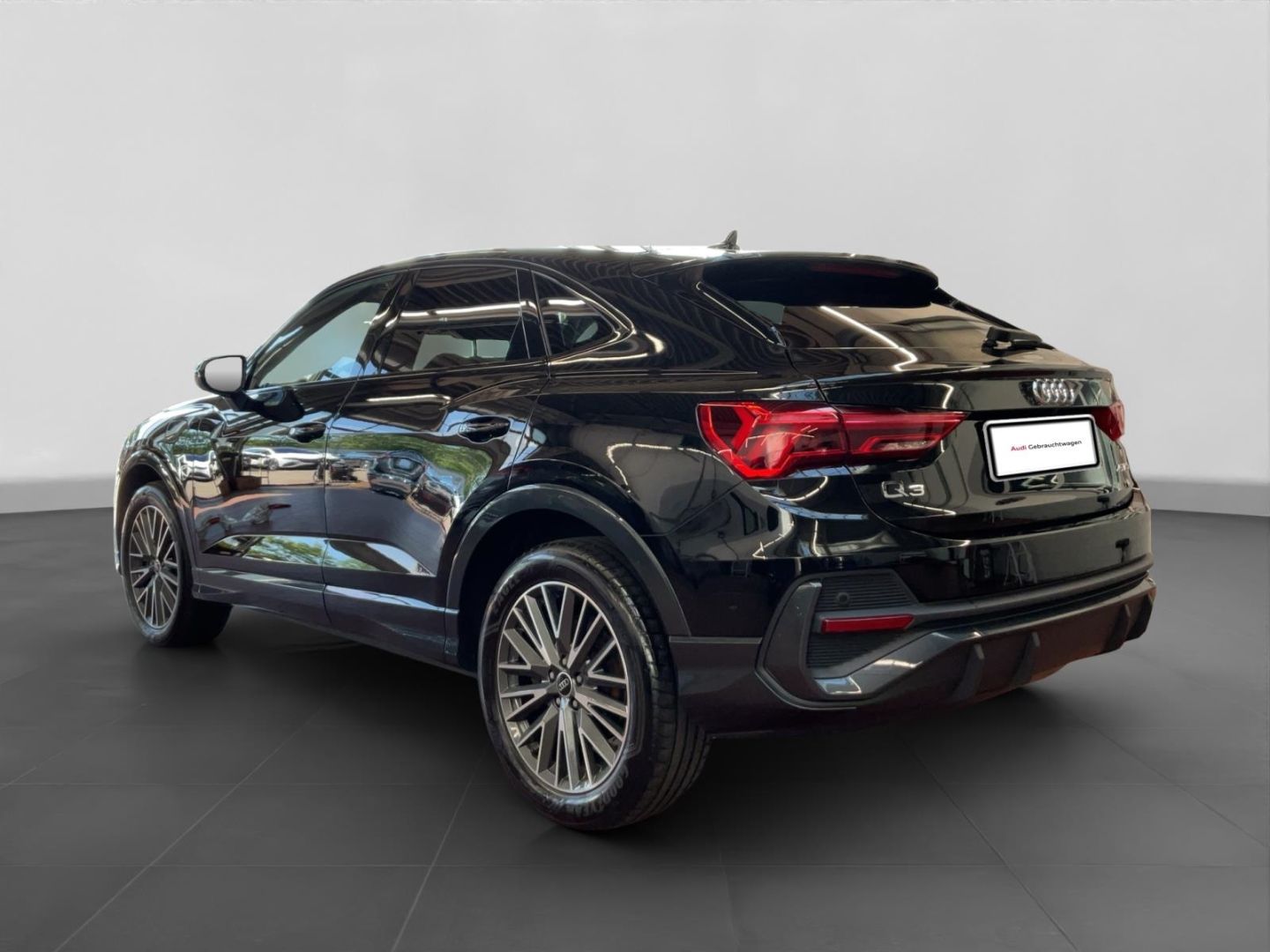 Audi Q3 Sportback 45 1.4 TFSI e Alu LED Kamera Navi S foto 4