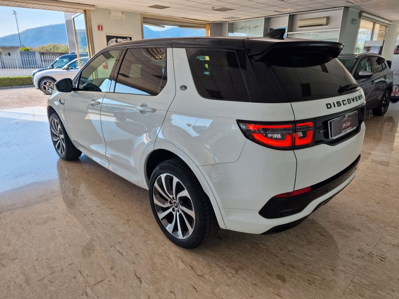 Land Rover Discovery Sport R-Dynamic HSE 2.0d 180cv imagem 2
