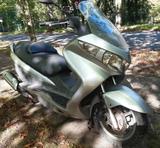 Suzuki Burgman 200UH - SUZUKI BURGMAN 200