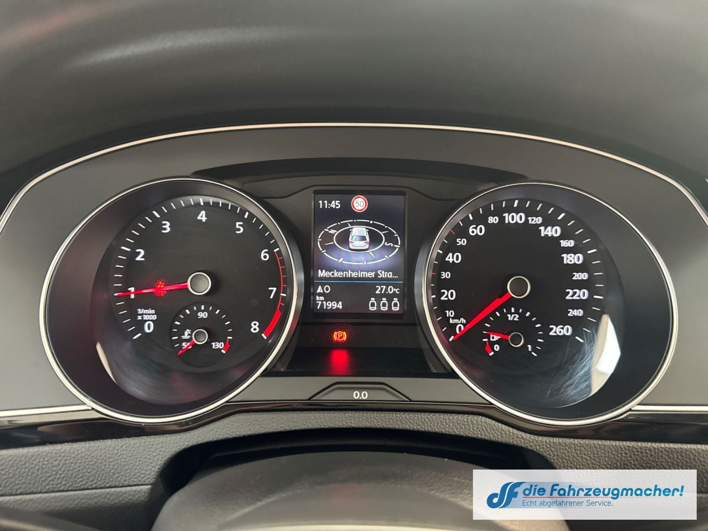 Fahrzeugabbildung Volkswagen Passat Variant Elegance 1.5 TSI BMT Start-Stopp