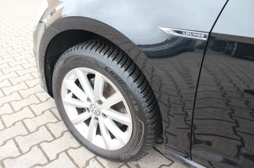 Volkswagen Golf - 8