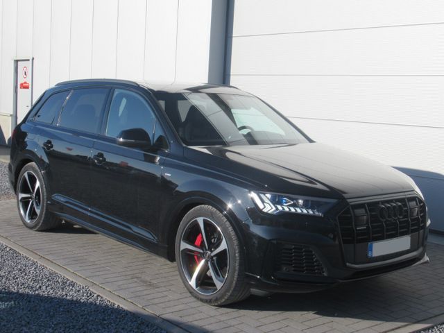 Audi Q7 60 TFSi e S-LINE / €55.990 netto / Matrix / P