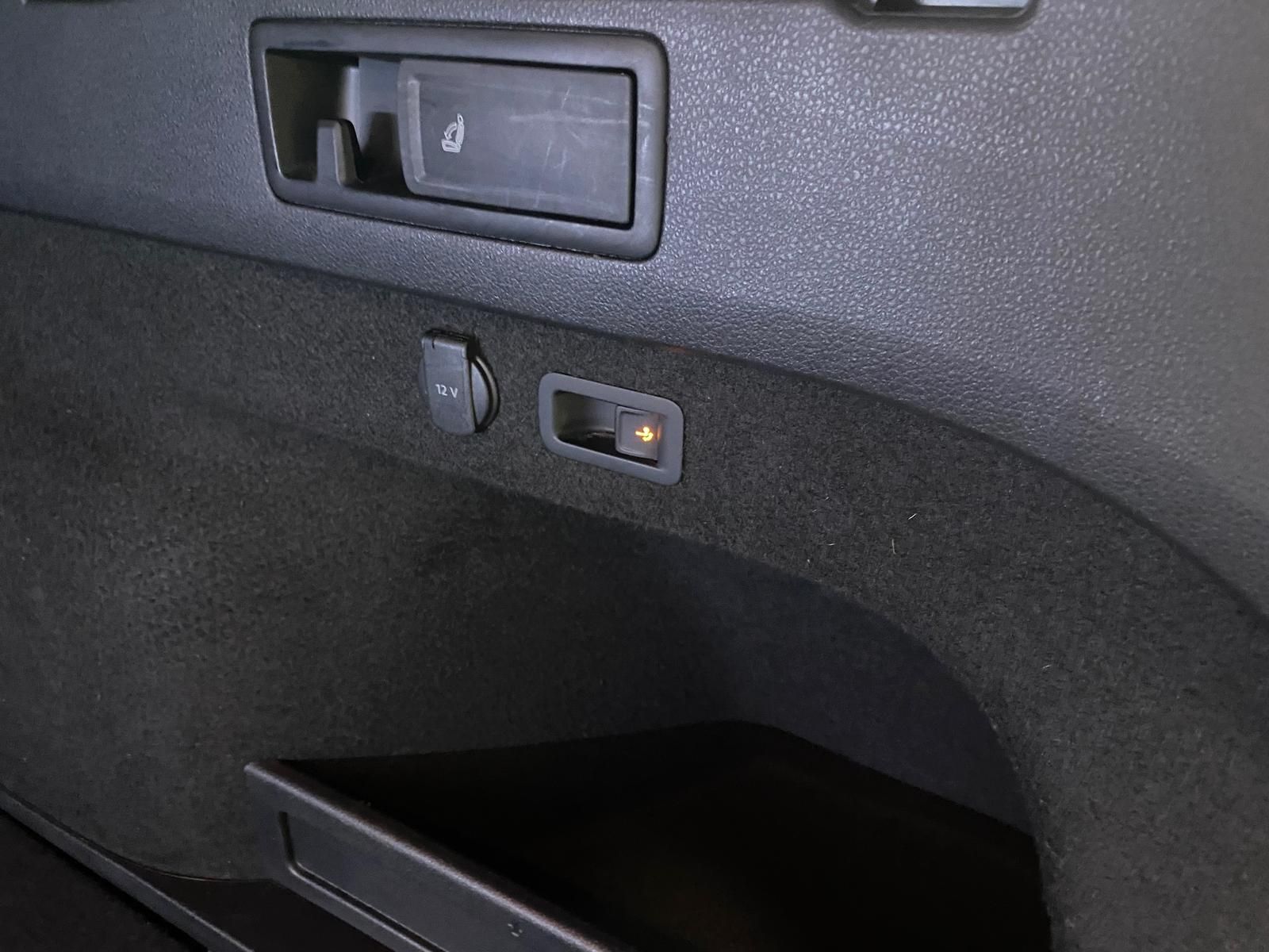 Fahrzeugabbildung Volkswagen Passat Variant 2.0 TDI Highline BMT/Start-Stopp