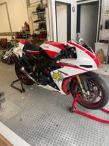 Aprilia RSV 4 Factory Rennstrecke u. Straße u.m - APRILIA RSV4 FACTORY