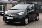 Toyota Verso-S - schwarze Toyota Verso-S