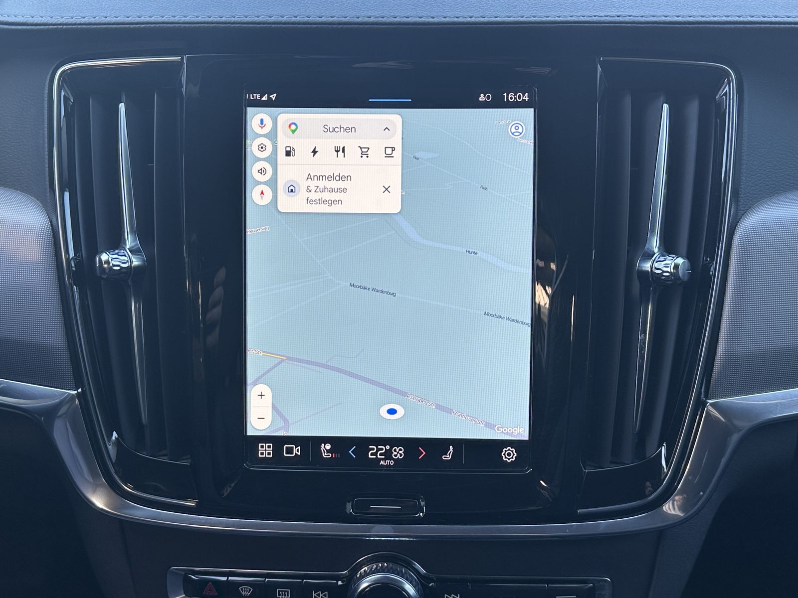Fahrzeugabbildung Volvo V90 T6 Plus Dark Plug-In Hybrid AWD NAV+LED+AHK