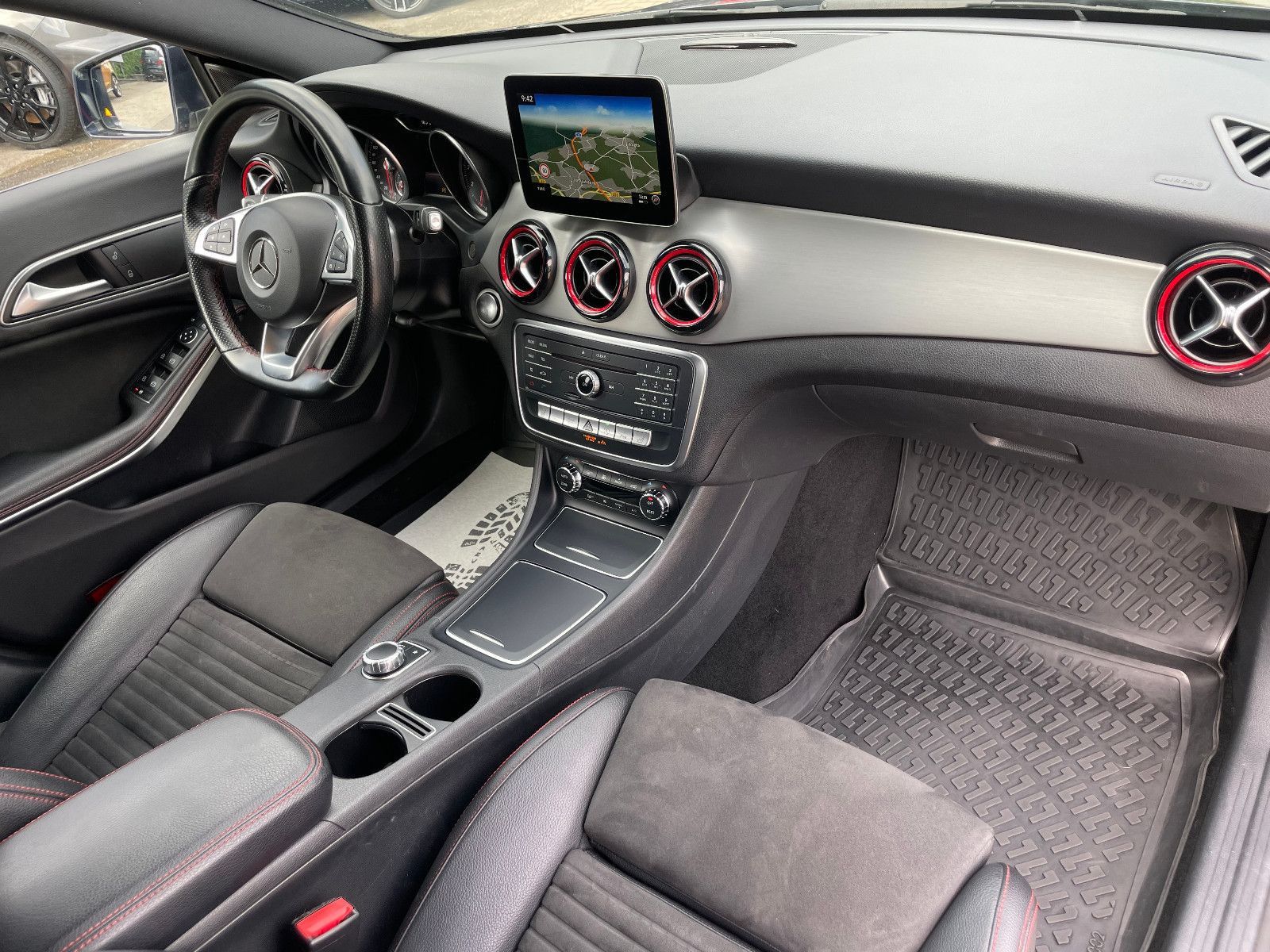 MERCEDES-BENZ CLA 250 Shooting Brake, 2018, Benzin, 218 PS