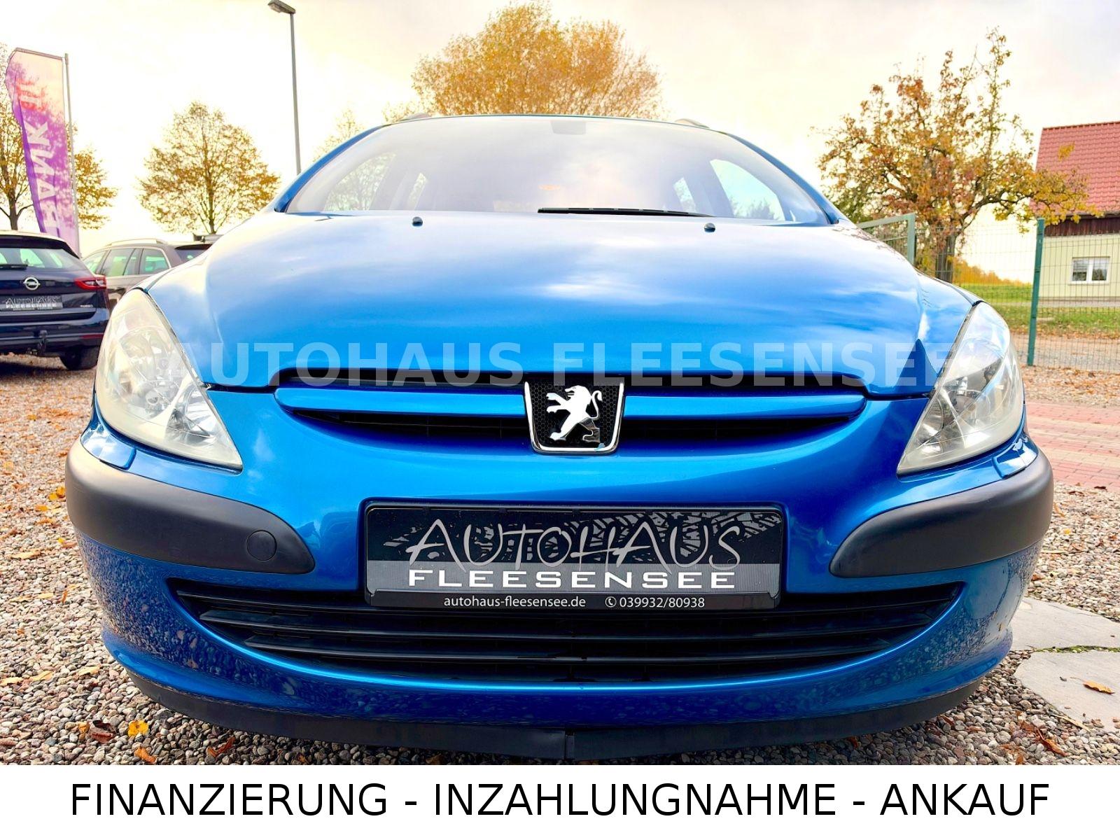 Peugeot 307 2006 — вигляд ззаду