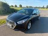 Hyundai i40 Kombi 1.6 CRDi Automatik Volla... - Hyundai i40 aus 2019