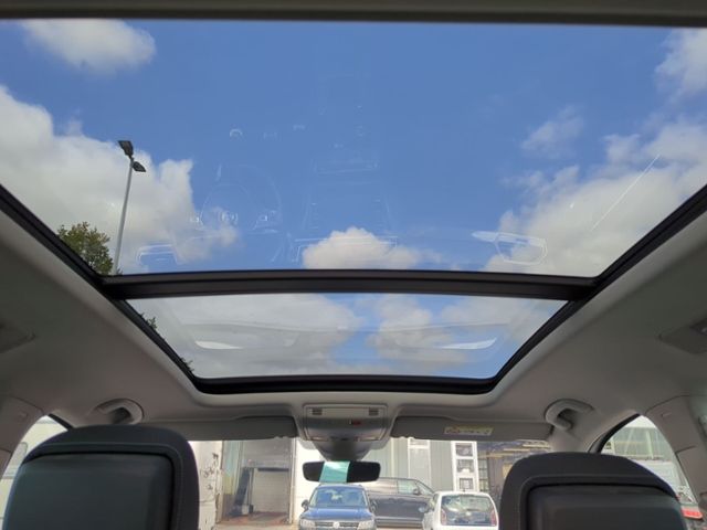 Fahrzeugabbildung Volkswagen Tiguan 2.0 TDI IQ.DRIVE R-Line AHK ACC PANODACH