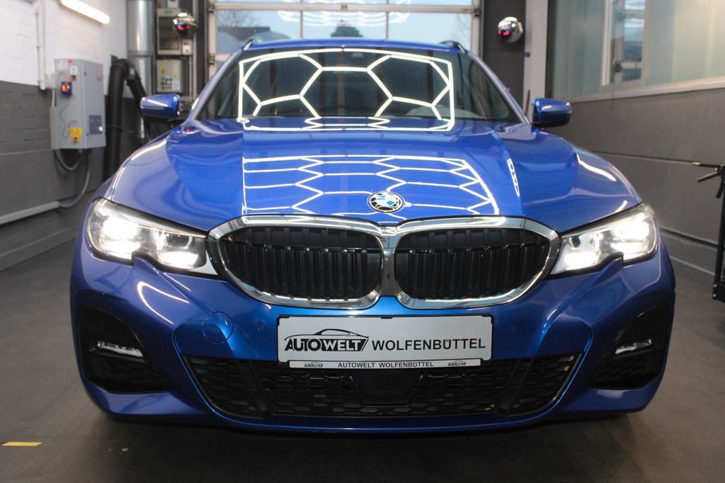 Image of BMW 320