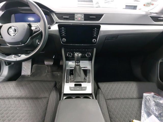 Skoda Superb - Bild 3