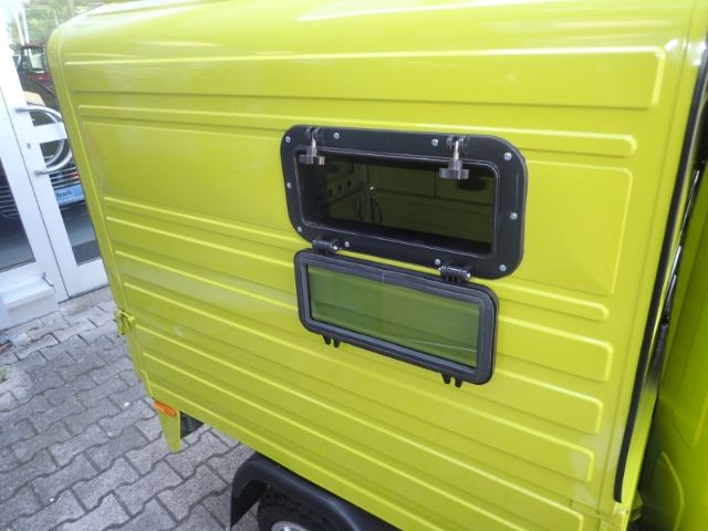 Fahrzeugabbildung Piaggio Ape 50 Kasten Fenster Heckklappe Unterbodenschut