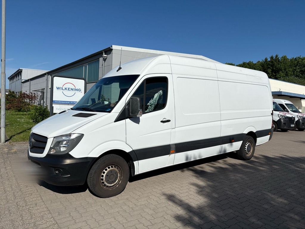 Image of Mercedes-Benz Sprinter