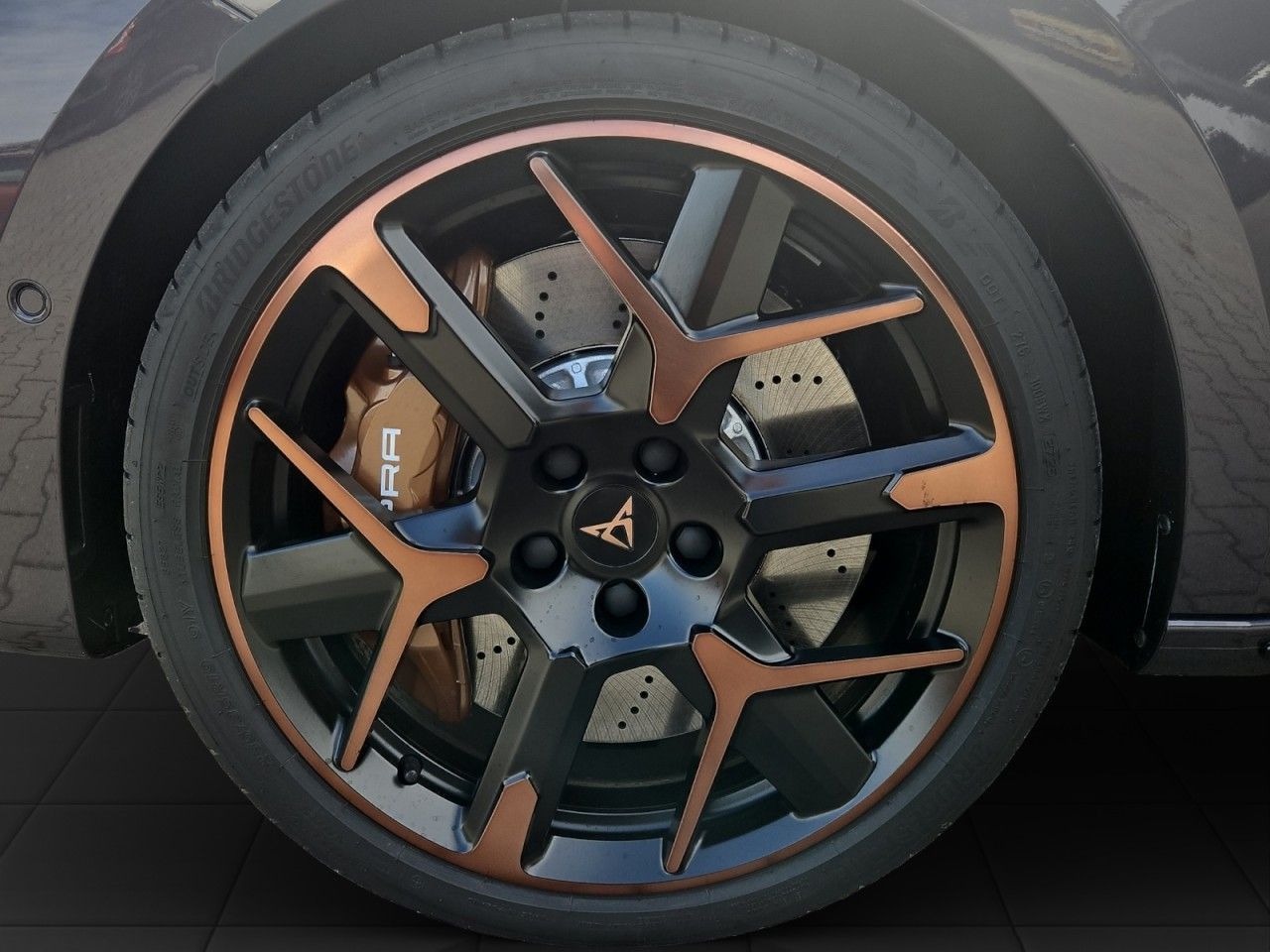 Fahrzeugabbildung CUPRA Leon SP 2.0 TSI 245 kW 4Drive VZ EXTREME AHK