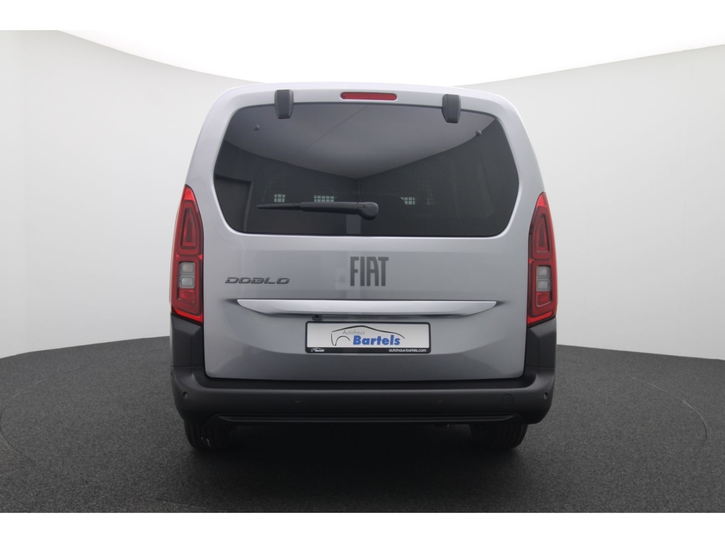Fahrzeugabbildung Fiat Doblo L2 1.5 96 kW Dobln series 4 Kombi XL Navi