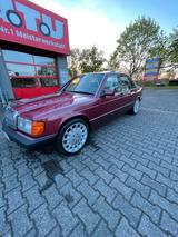 Mercedes-Benz W201 / 190E 2.0 - Mercedes-Benz 190 Gebrauchtwagen in Bonn