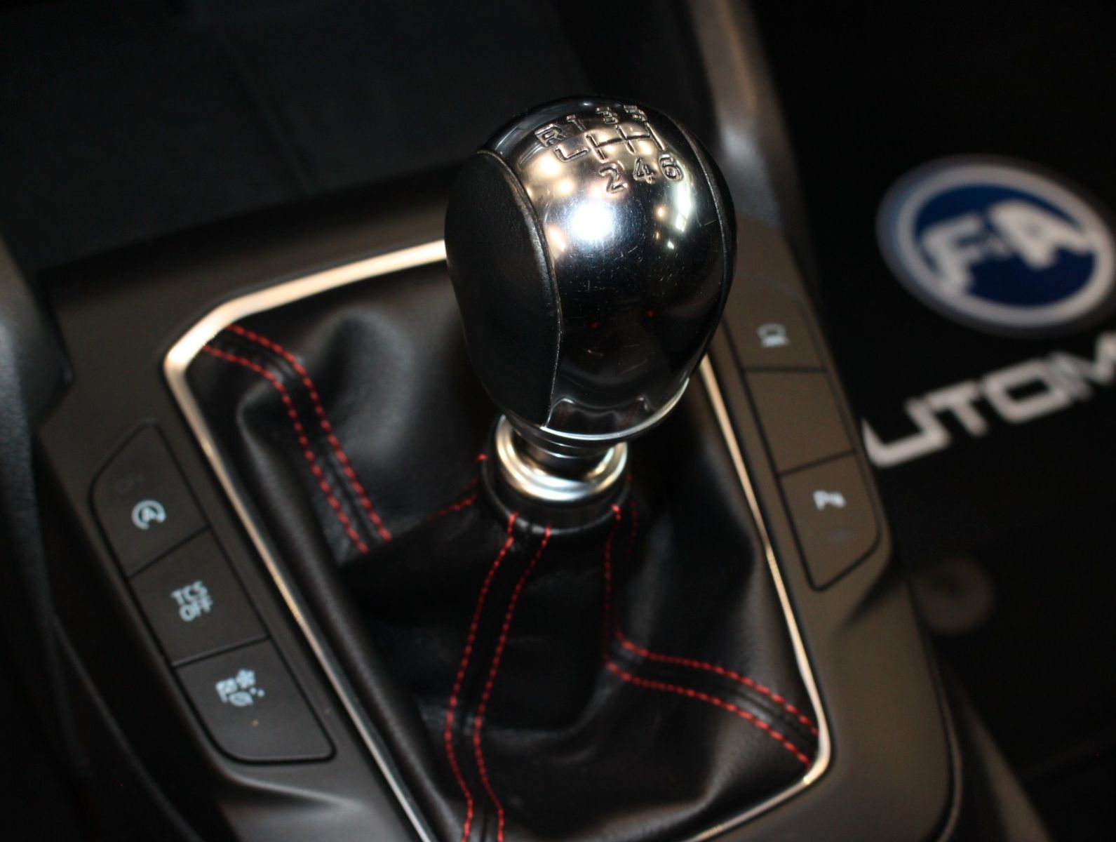 Fahrzeugabbildung Ford 1.5 TDCi ST-Line Navi+HeadUp+Keyless+Spurhalte