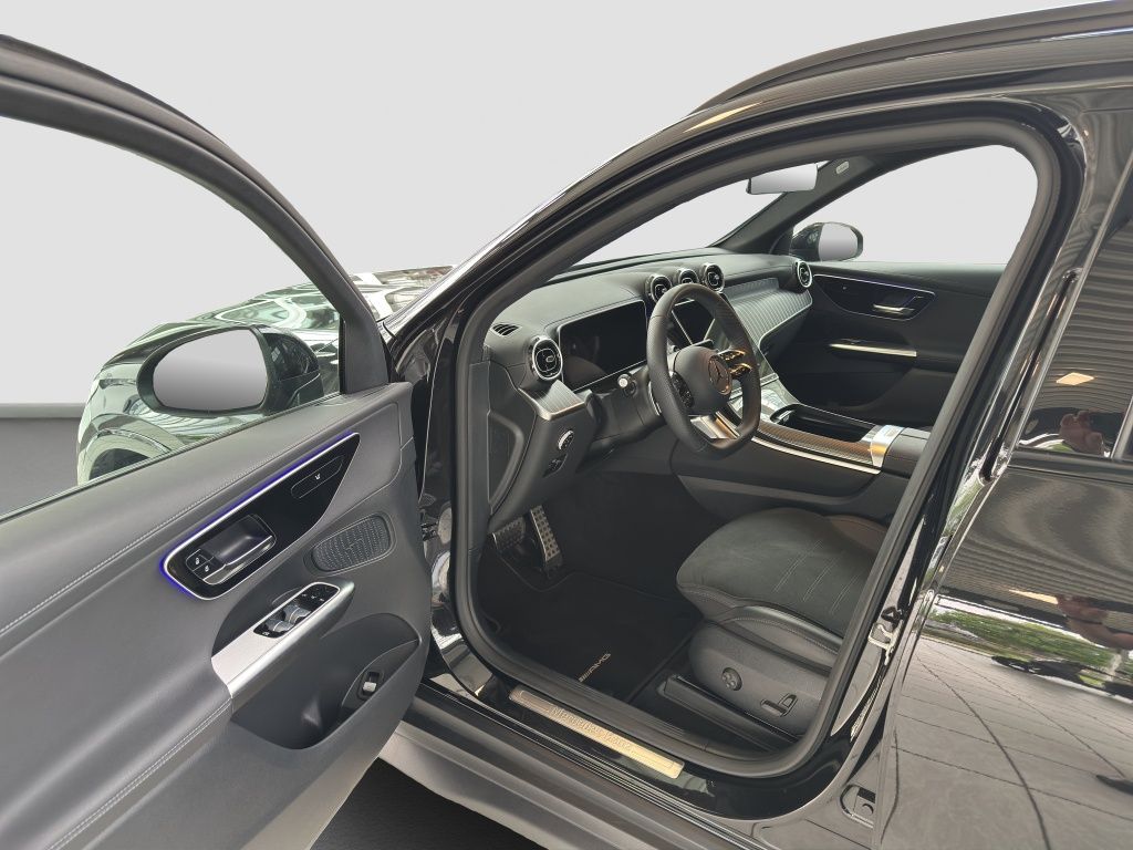 Fahrzeugabbildung Mercedes-Benz GLC 200 4MATIC AMG*Night*Navi*KeyLess*PDC*RFK