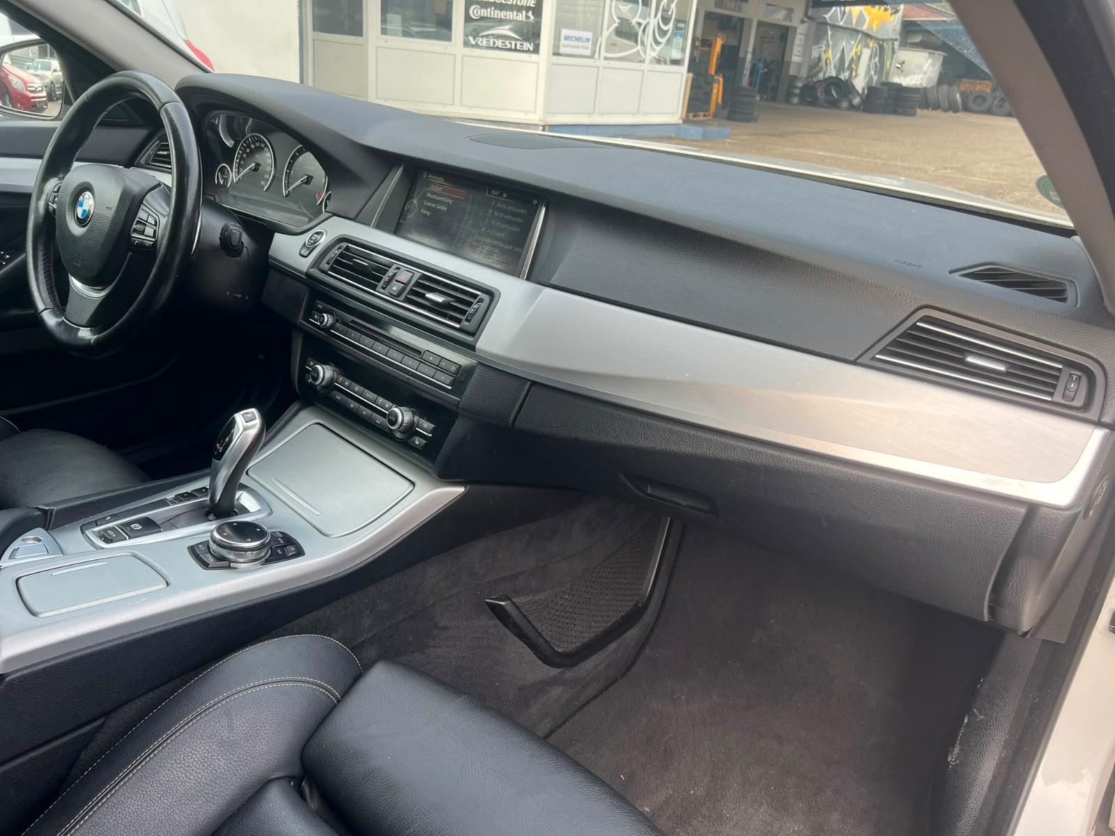 BMW 520 2013 — photo 13
