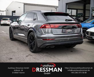 Audi Q8 - 6