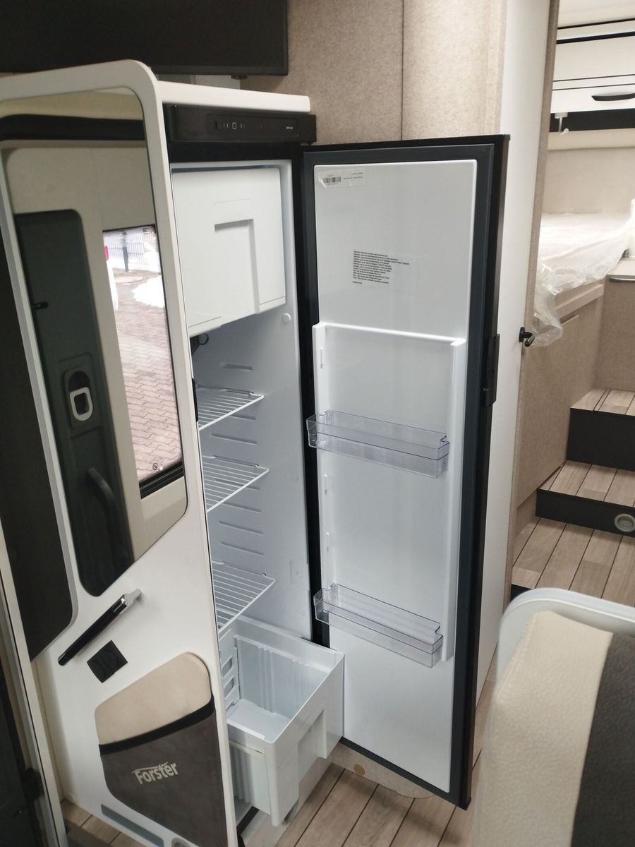 Fahrzeugabbildung Forster T F745 EB LTE,Solar,Markise,Lithium,Hubbett