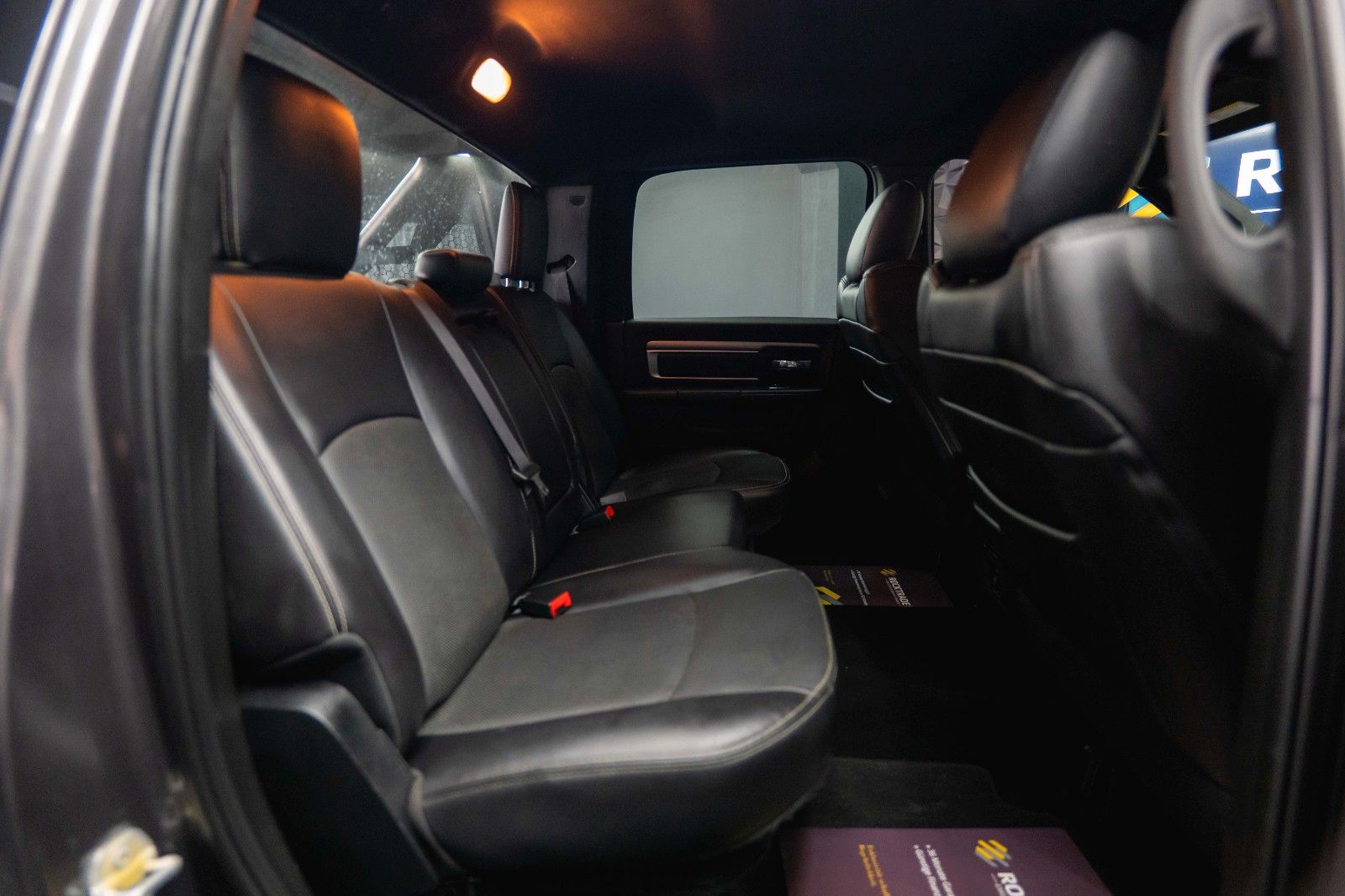 Fahrzeugabbildung Dodge RAM 5.7 V8 HEMI 4x4 Sport OFFROAD Night WARLOCK