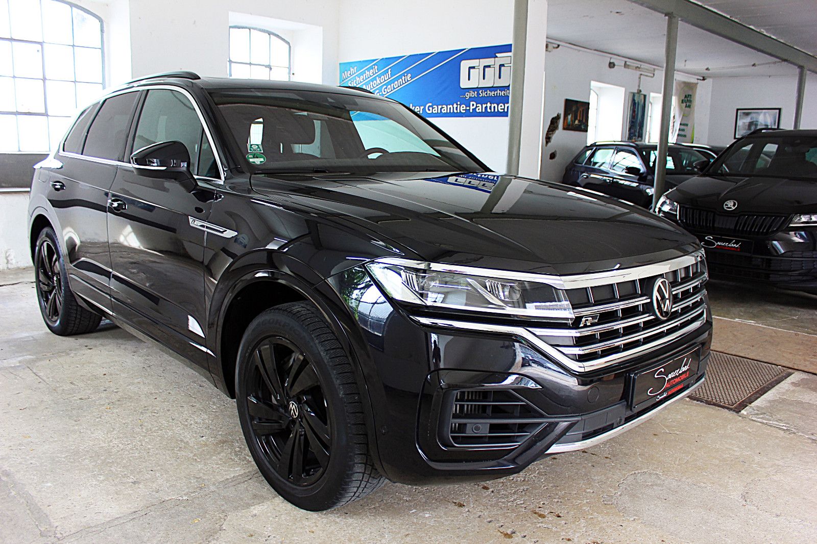 Volkswagen Touareg R-Line 4Motion LEDER PANO HUD AHK 20 foto 3