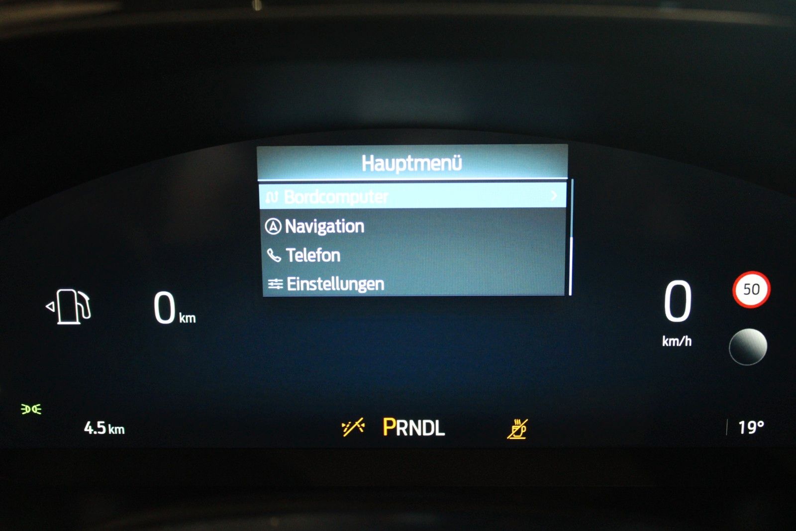 Fahrzeugabbildung Ford Focus ST-Line X Automatik PANODACH + 18 ZOLL