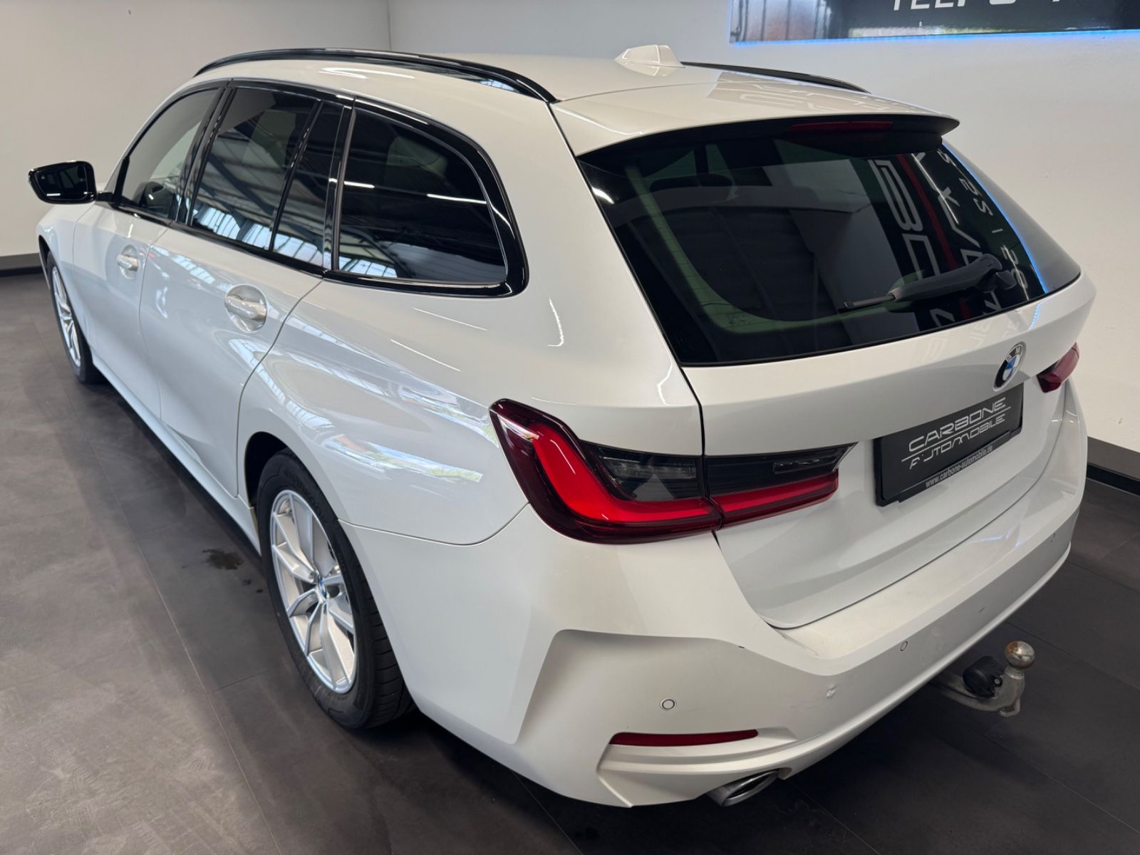 BMW 320 xd Touring  xDrive *AHK* imagem 2