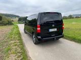 Toyota Proace (Verso) 2,0-l-D-4D 130kW L1 Family Co... - schwarze Toyota Proace (Verso)
