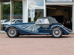 Fahrzeugabbildung Morgan 4/4 *Sport Blue / Yarwood Honey*