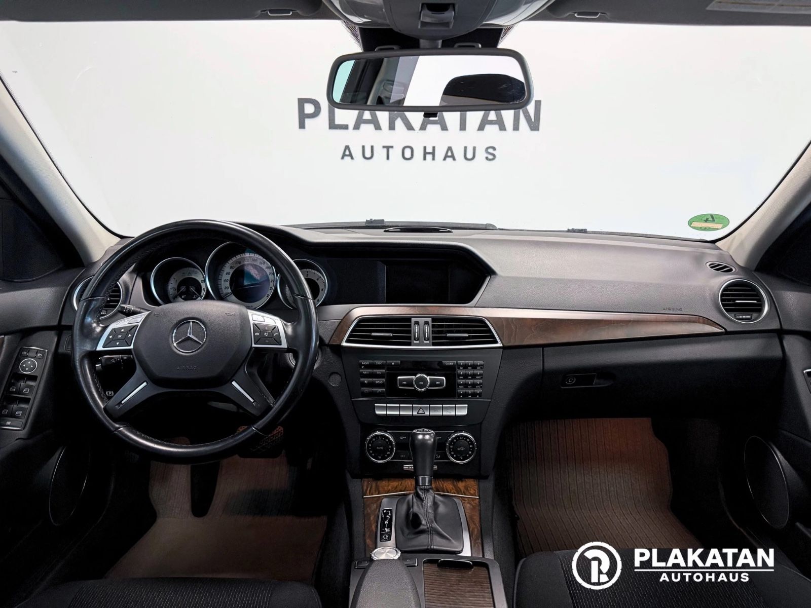 Fahrzeugabbildung Mercedes-Benz C 180CDI T-Model Bi-Xenon Automatik NAVI AHK