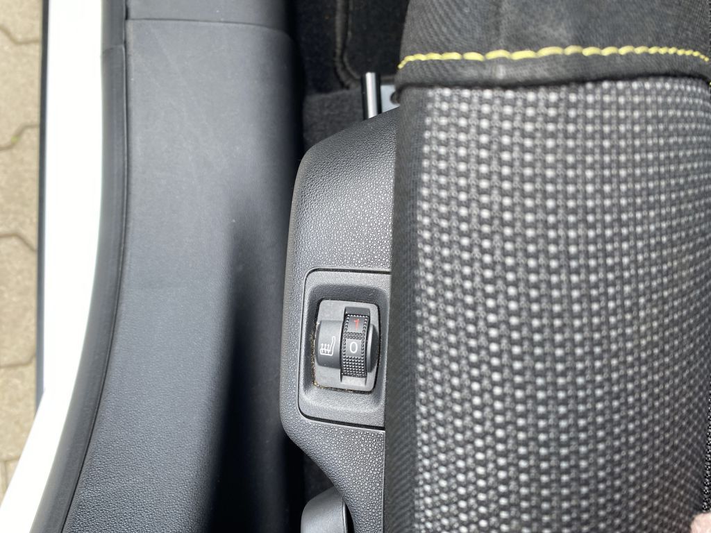 Fahrzeugabbildung Citroën C3 PT 83 S&S C-SERIES *Klimaautomatik*PDC hinten