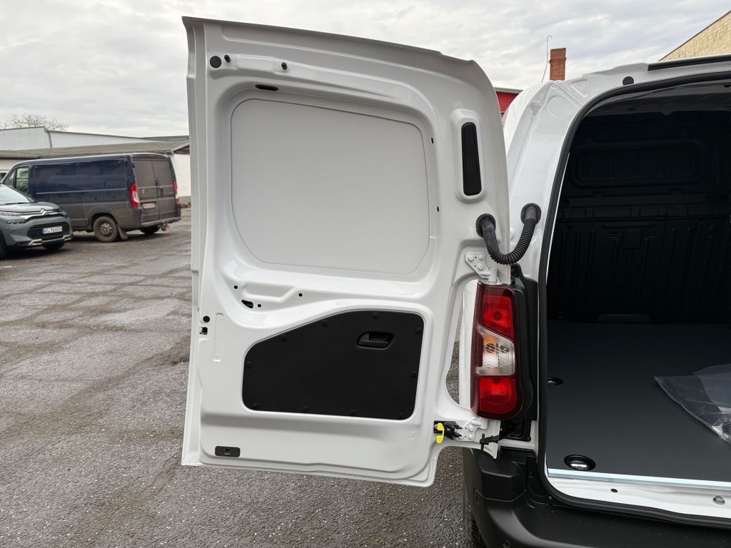 Fahrzeugabbildung Citroën Berlingo 1.5 Diesel 100 M XTR *Sofort verfügbar