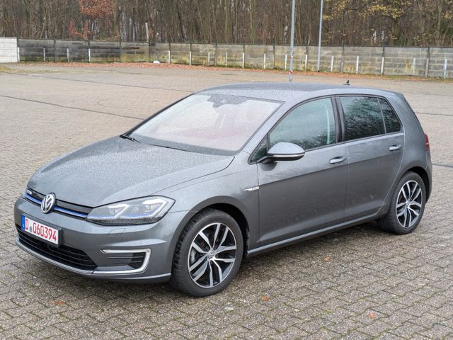 Volkswagen e-Golf AID/Leder/Wärmepumpe/FullAssist/KeyLess