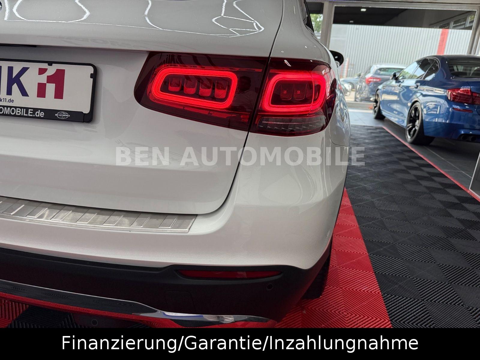 Mercedes-Benz GLC 300d 4Matic PANO+LED+RFK+AHK