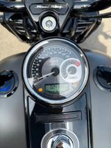 Harley-Davidson Road King Spezial Wilbers-Kesstech- Stage 2 - Motorräder in Solingen